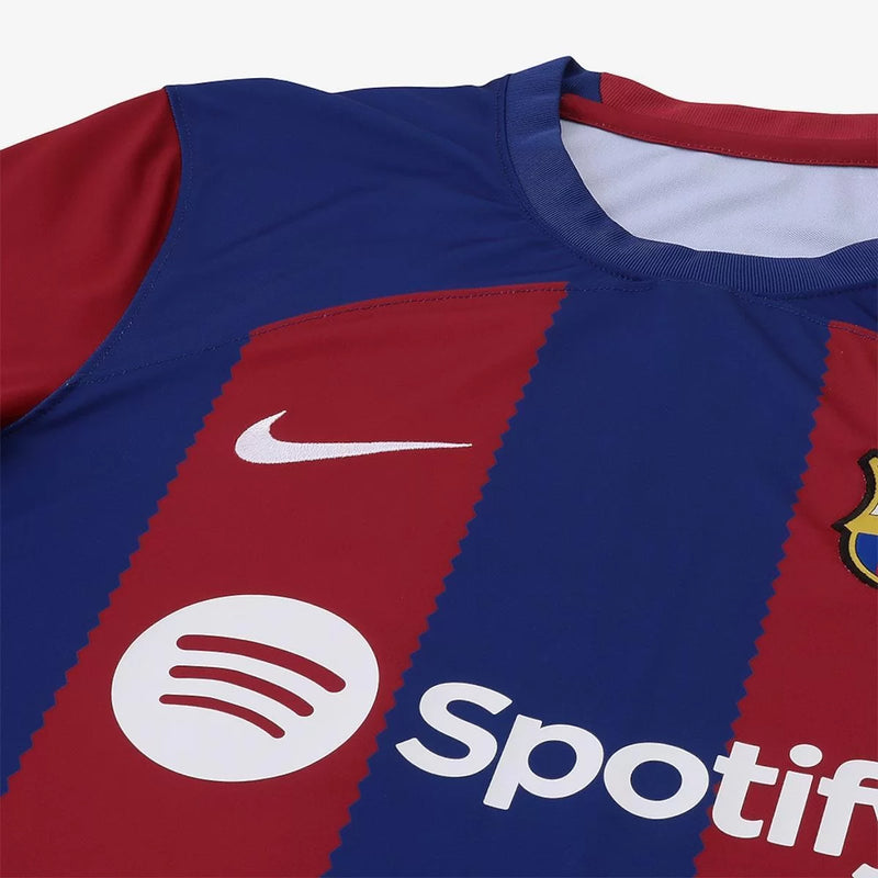 camisa-barcelona-barca-barça-home-i-1-titular-casa-23-24-nike-versao-torcedor-masculino-masculina-spotify-azul-vermelho-vermelha-diamante-lewandowski-raphinha-messi-oficial