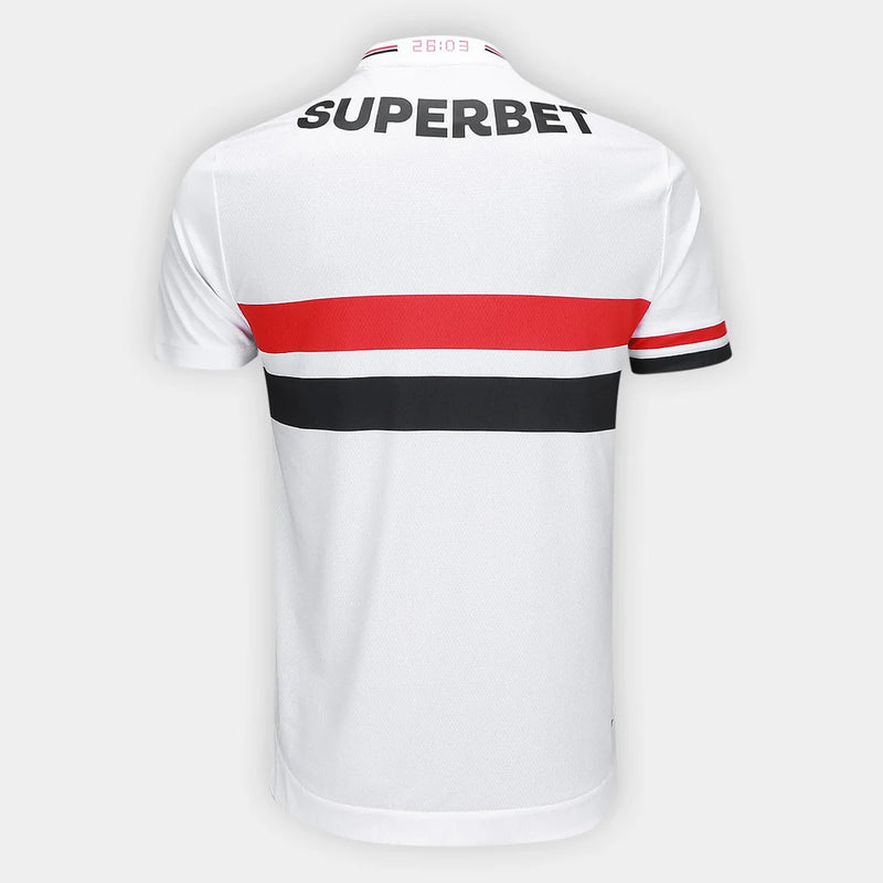 Parte de trás da Camisa São Paulo 25/26 Home Torcedor New Balance Masculina mostrando o detalhe do minuto do gol de Mineiro.