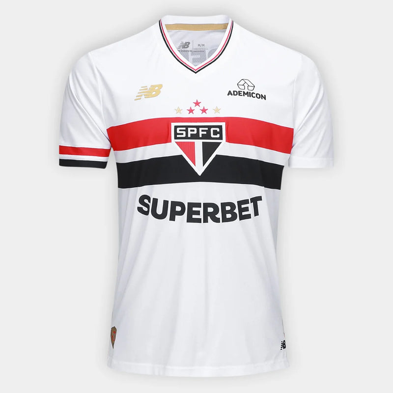 Frontal da Camisa São Paulo 25/26 Home Torcedor New Balance Masculina com escudo bordado e listras tradicionais.